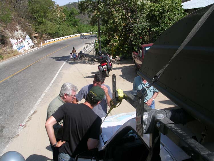 bel1-01-motorcycle-dudes