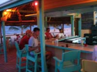 placencia-34-barefoot-bar