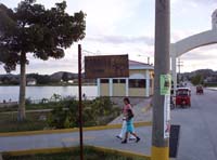 flores-15-bridge-to-mainland