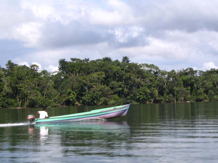 livingston-02-local-boat