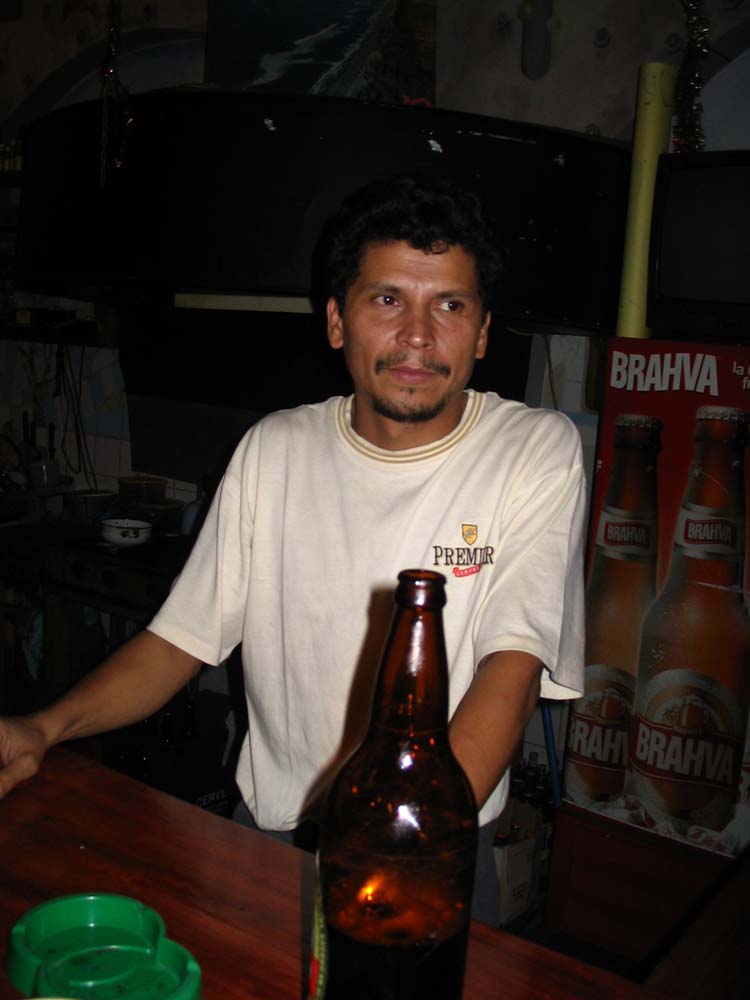 pana1-39-pana2-28-bartender