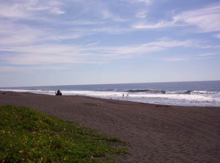 monterico-10-monte-03-beach