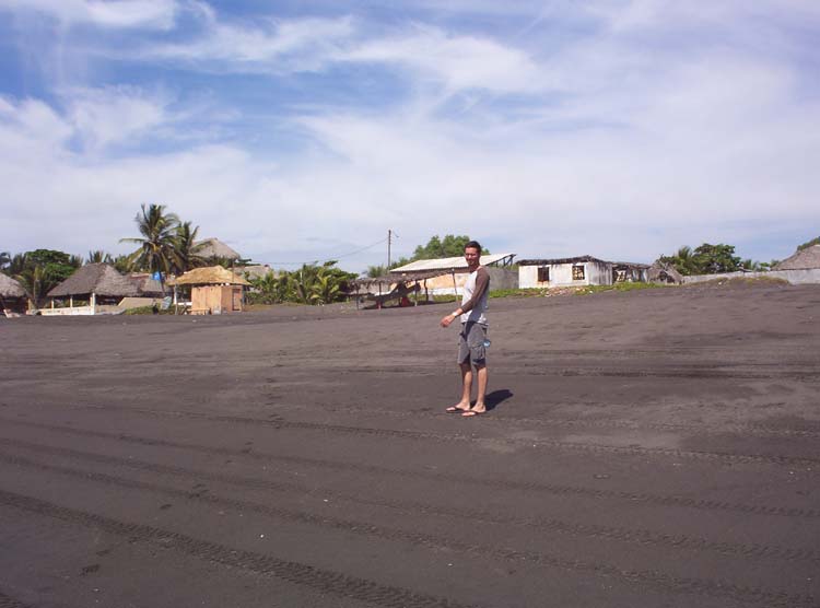 monterico-12-monte-07-bird-beach