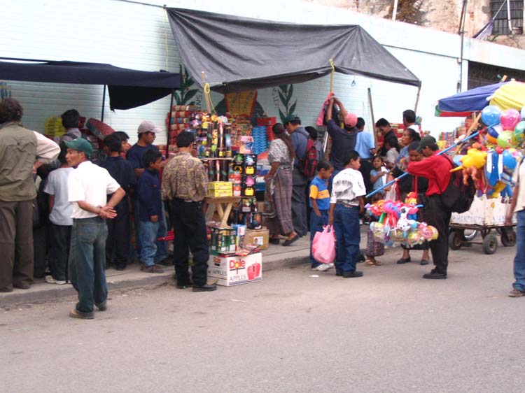 pana3-28-street-fireworks