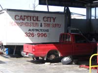 yojoa-04-getting-oil-changed