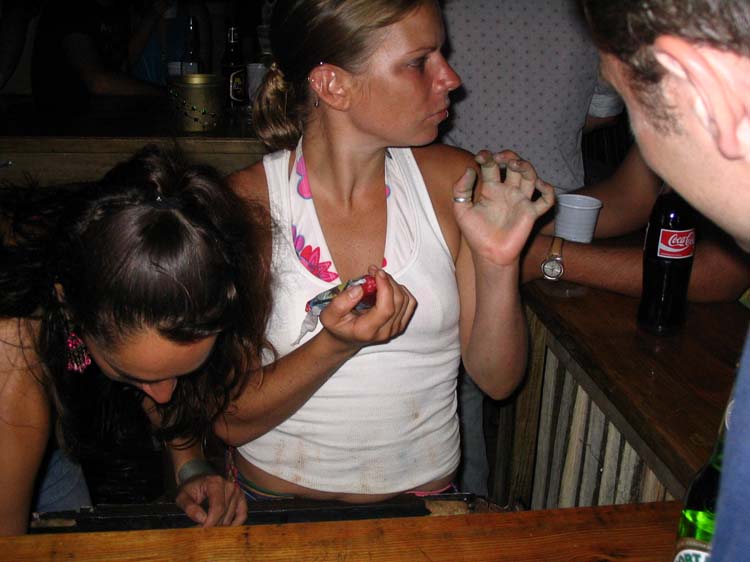 utila-49-dancing-petal