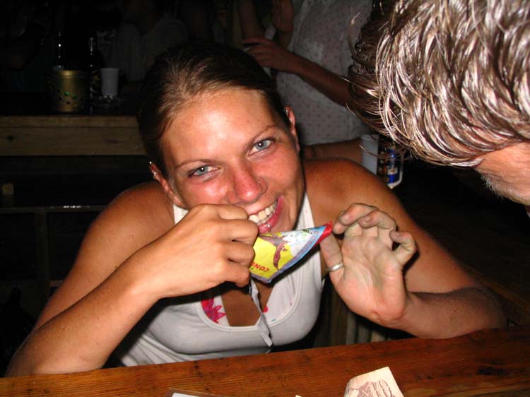 utila-50-petal-firecrackers