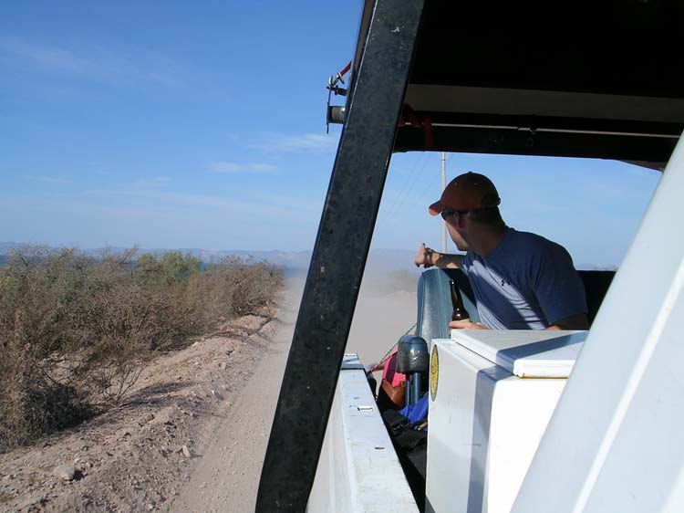 kino-38-outside-of-town