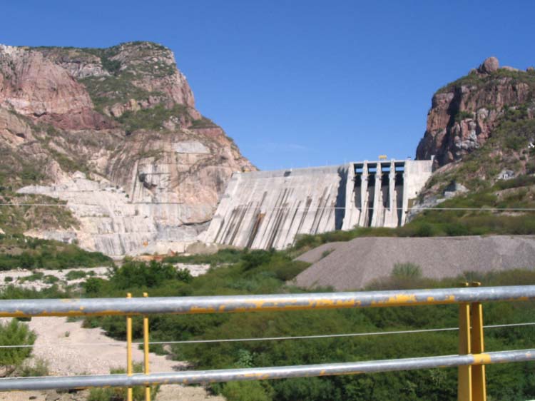 huites-09-huites-dam