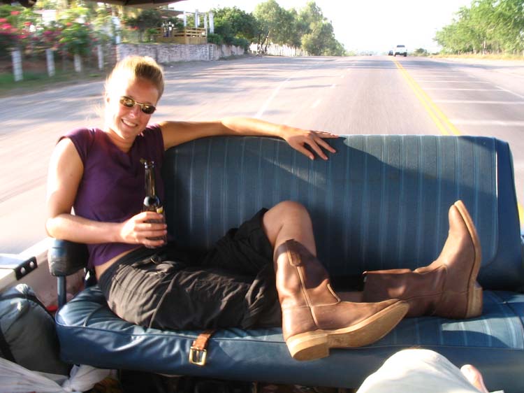 salto-03-dutch-in-boots