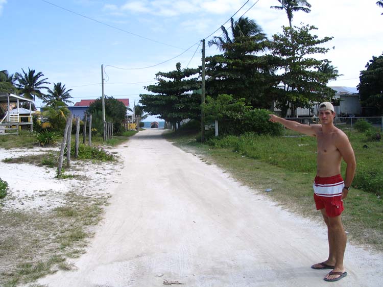 caulker-08-which-way-to-beach