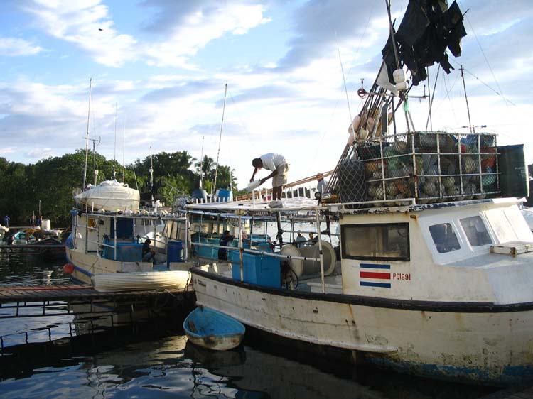 quepos-12-commercial-port