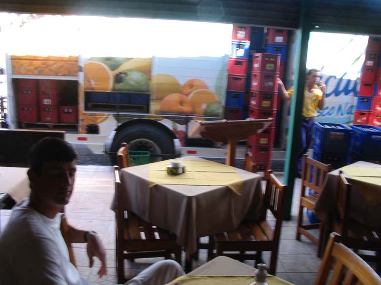 quepos-74-union-hall-eats