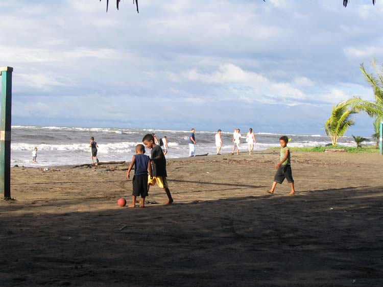 viejo-32-viejo-30-kids-soccer