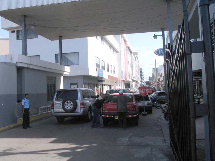 pan-colon-13-secure-entrance
