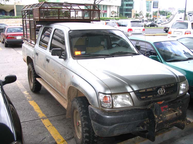 pan-city-34-hilux-truck