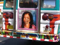 pan-city-25-bus-mural