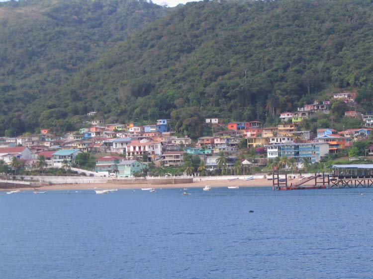 pan-tobago-04-town