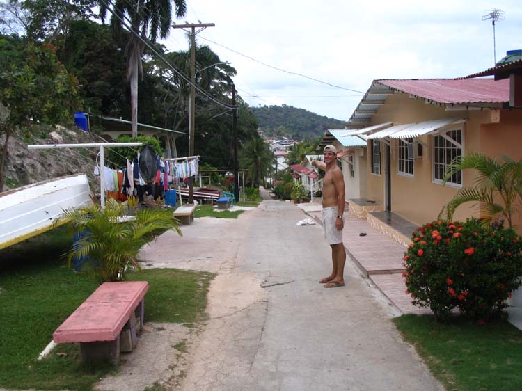 pan-tobago-19-path-to-town